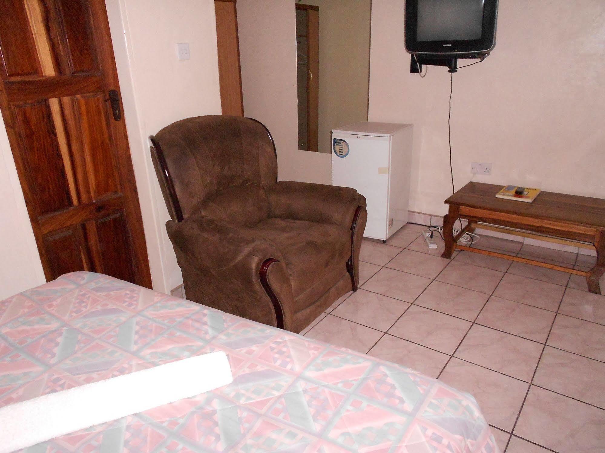 Comfort Corner Guesthouse Livingstone Exterior foto